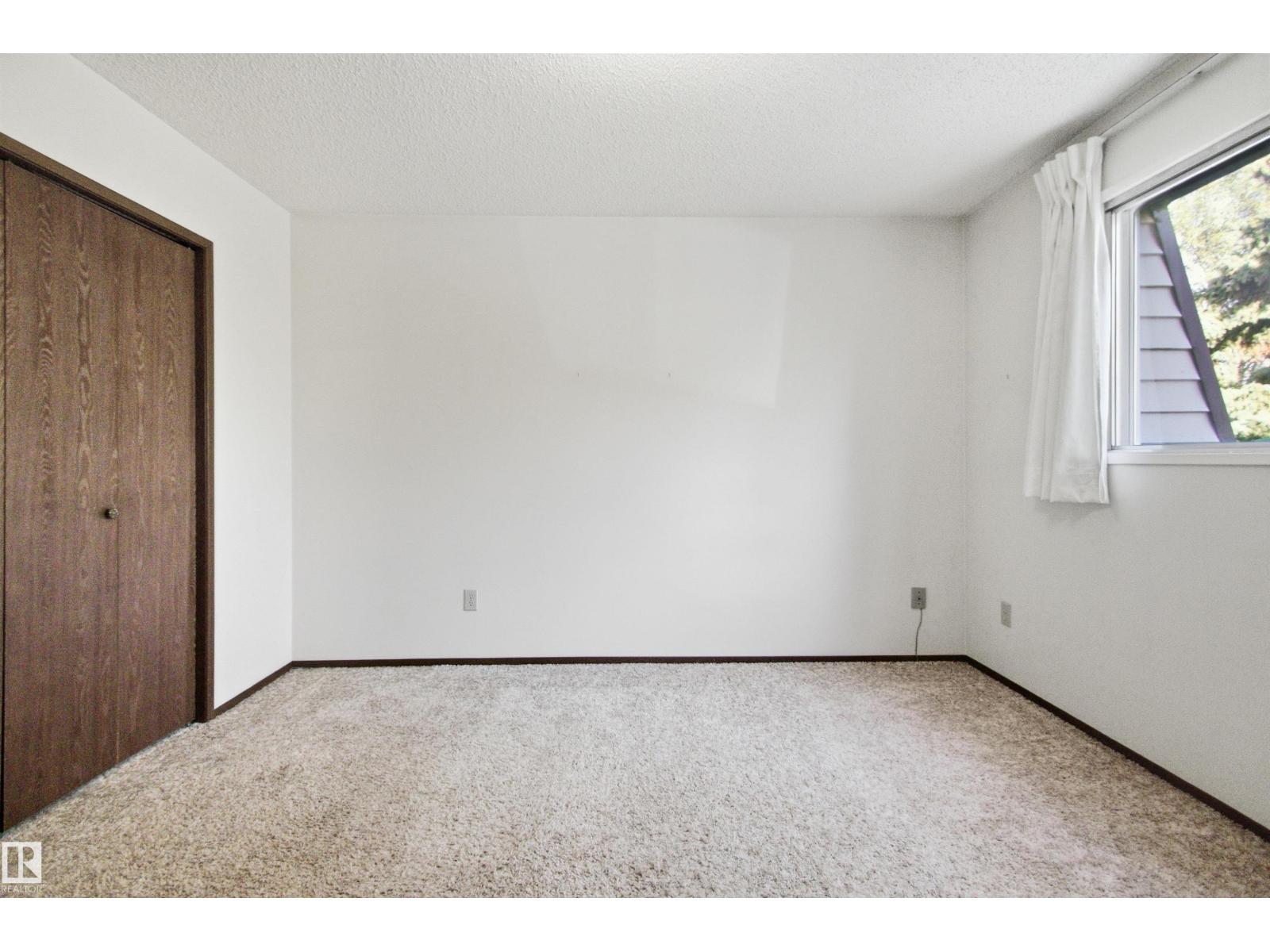 8945 78 Av Nw Property Photo 35
