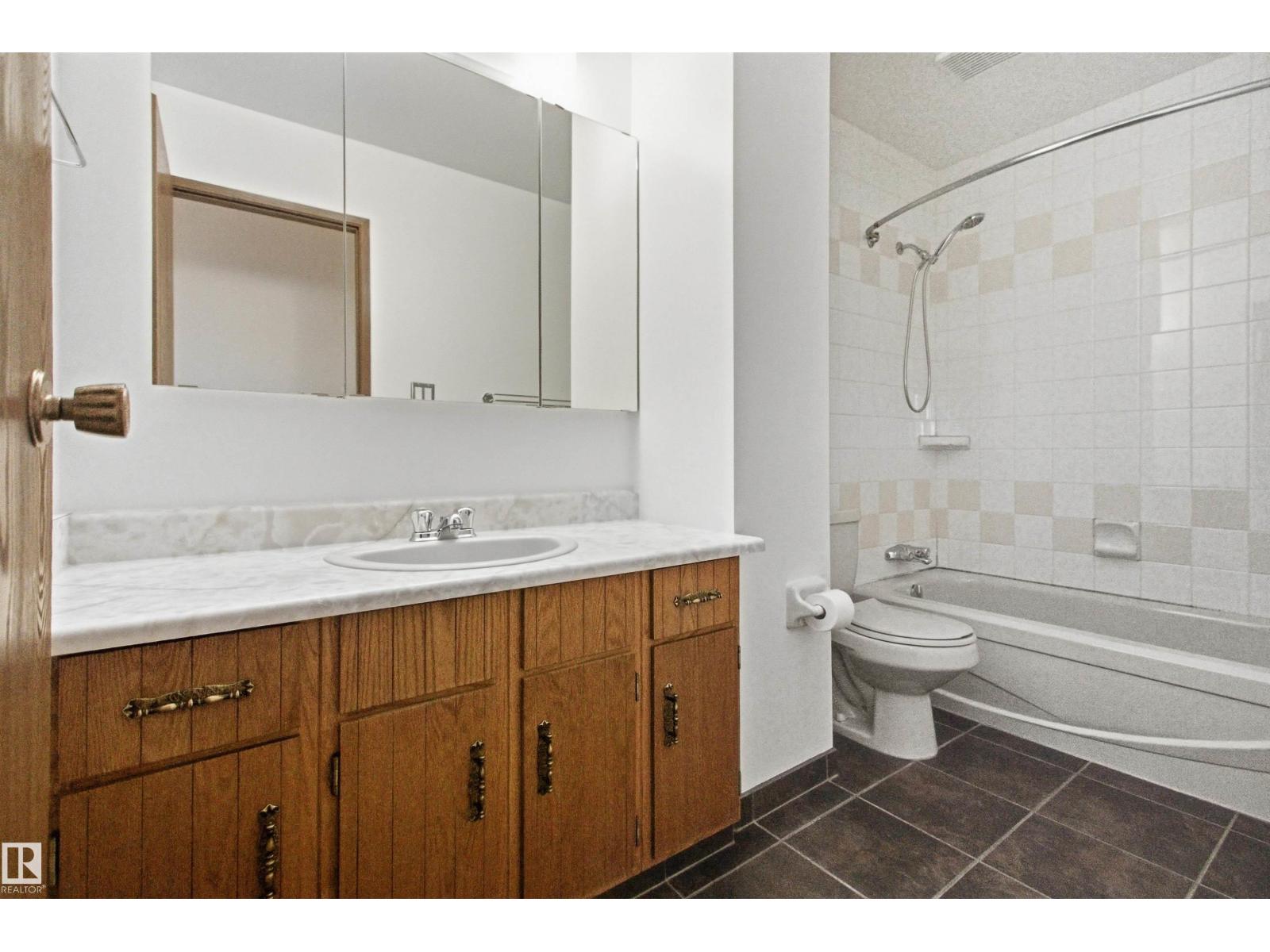 8945 78 Av Nw Property Photo 41
