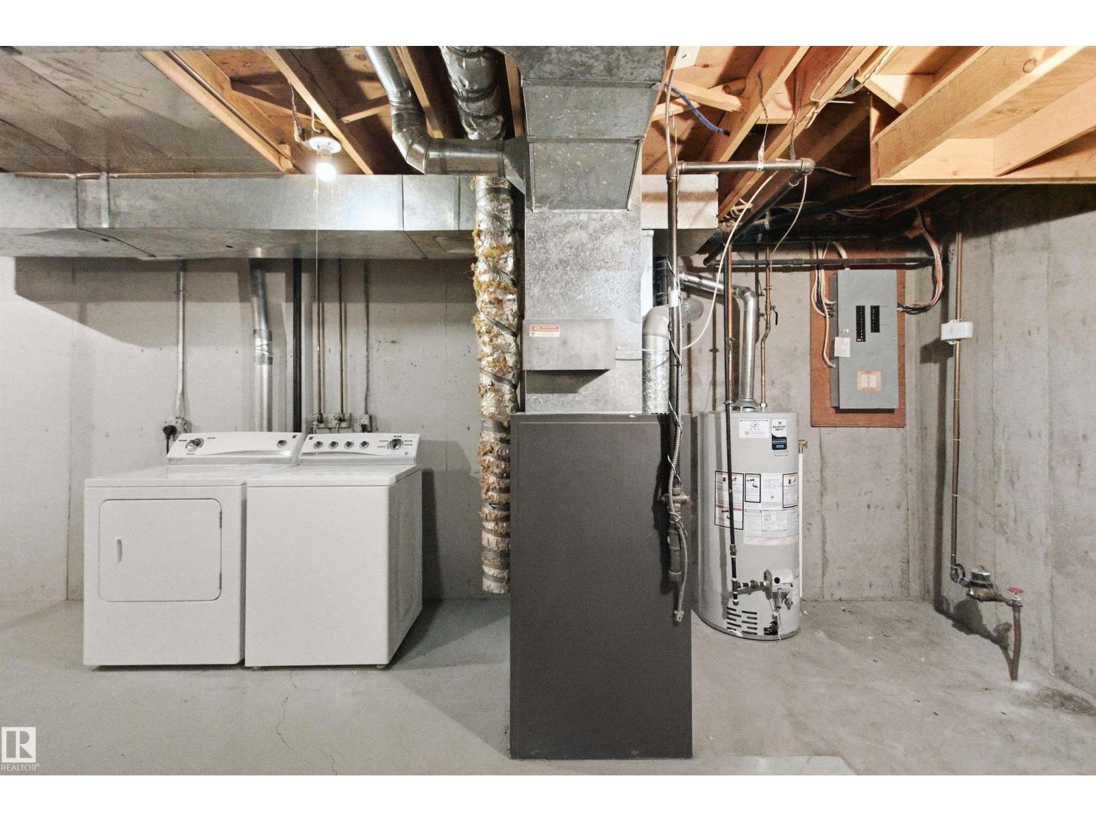 8945 78 Av Nw Property Photo 44