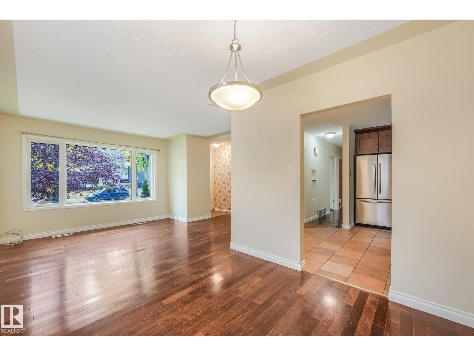 9256 148 St Nw Property Photo 10