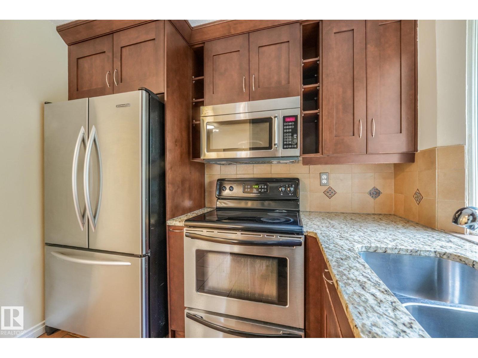 9256 148 St Nw Property Photo 13