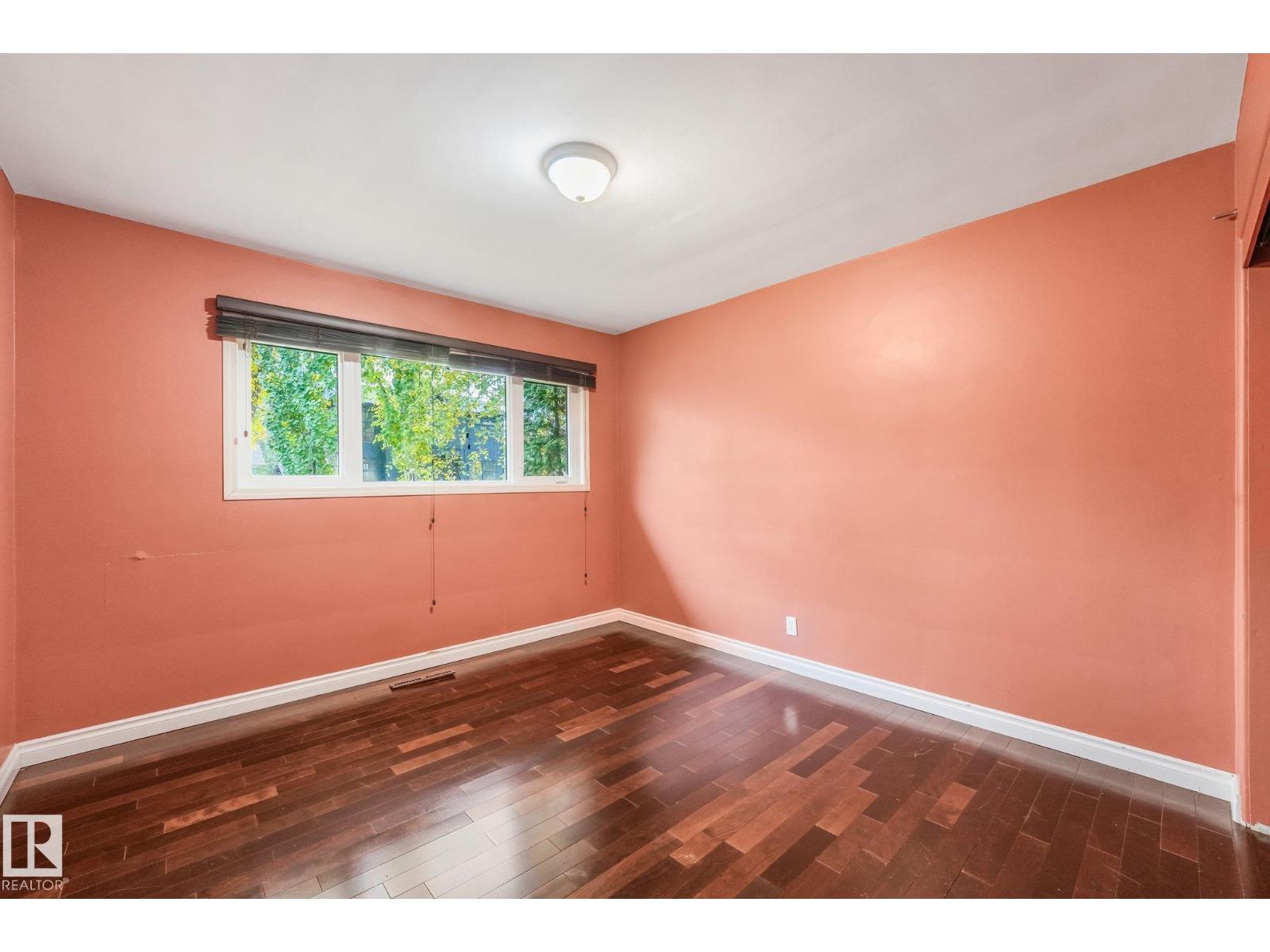 9256 148 St Nw Property Photo 21