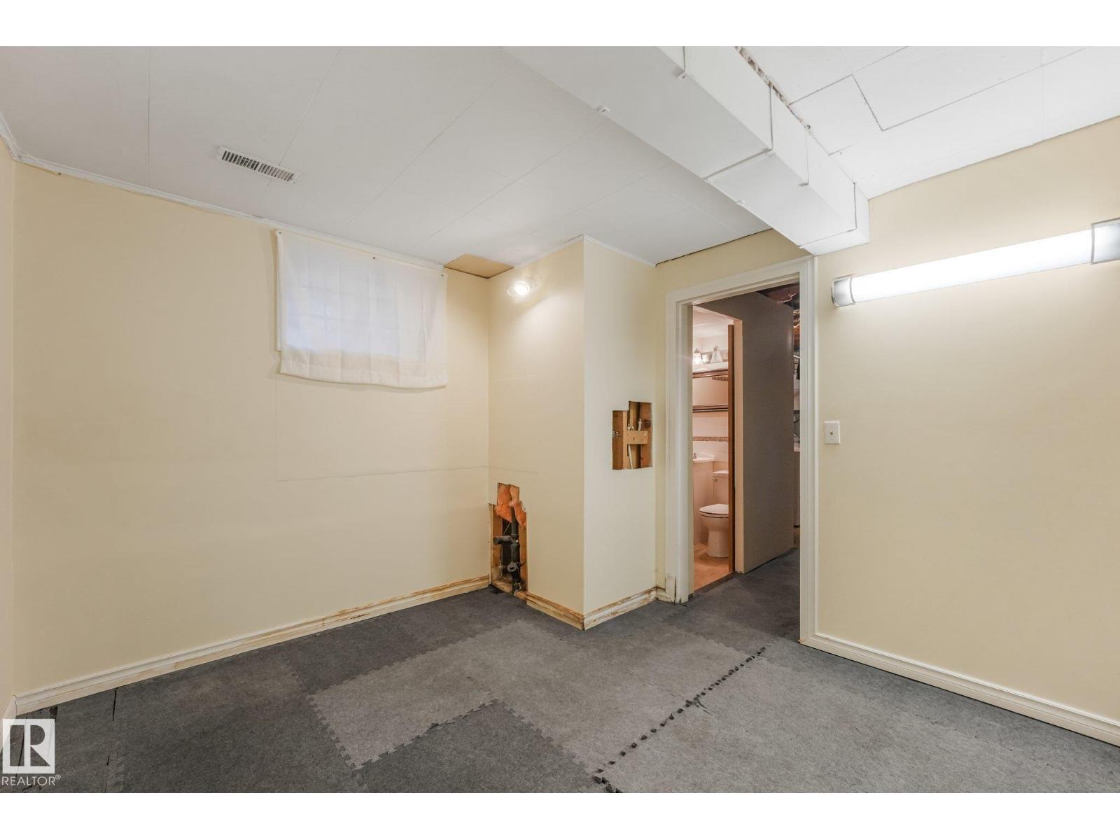 9256 148 St Nw Property Photo 35