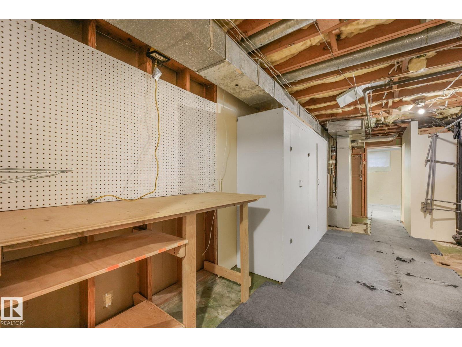 9256 148 St Nw Property Photo 38