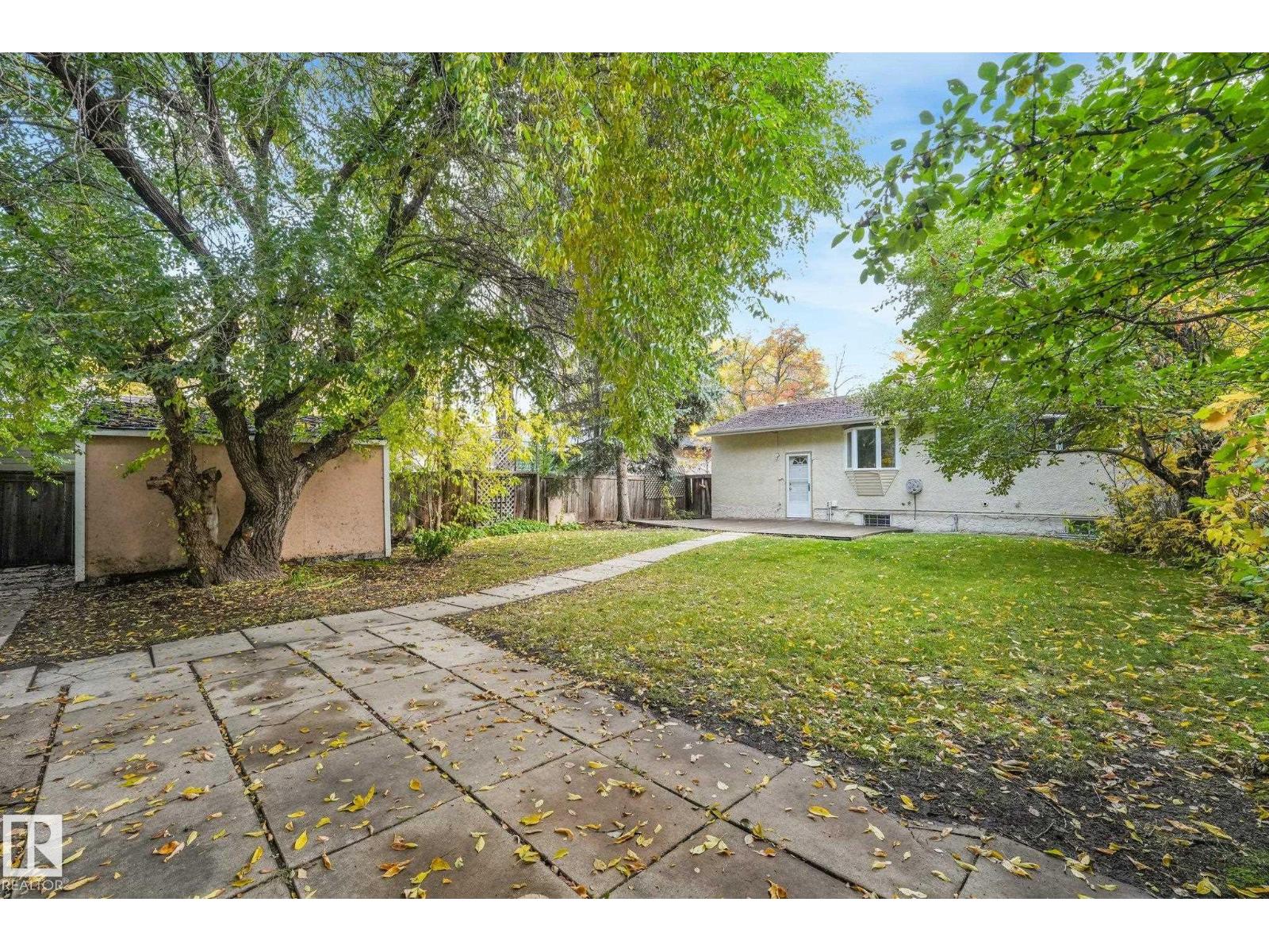 9256 148 St Nw Property Photo 46
