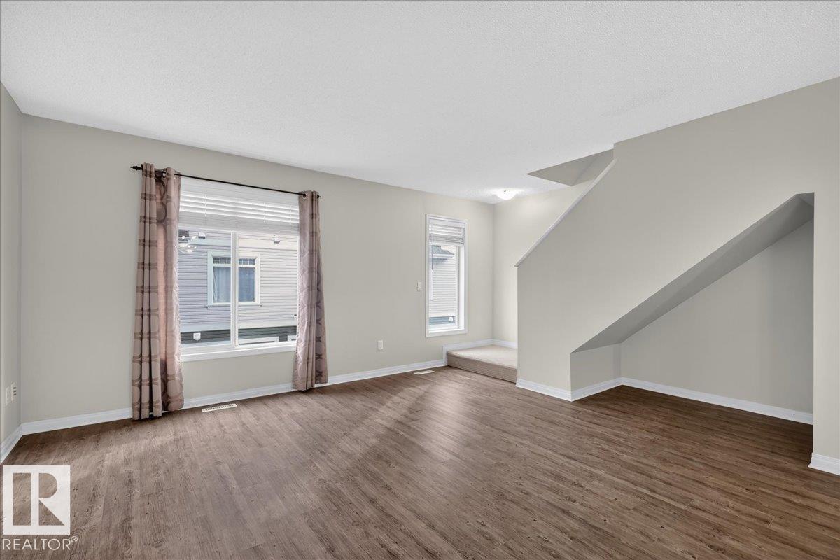 #61 1804 70 St Sw Property Photo 12
