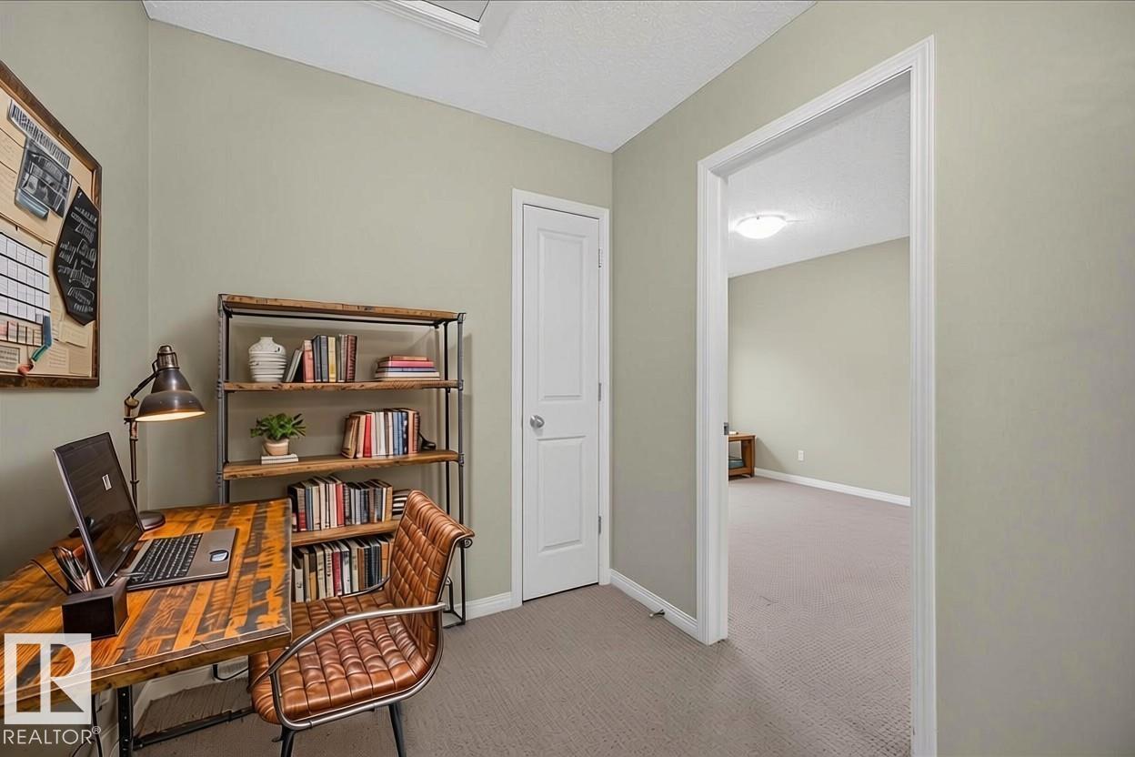 #61 1804 70 St Sw Property Photo 16