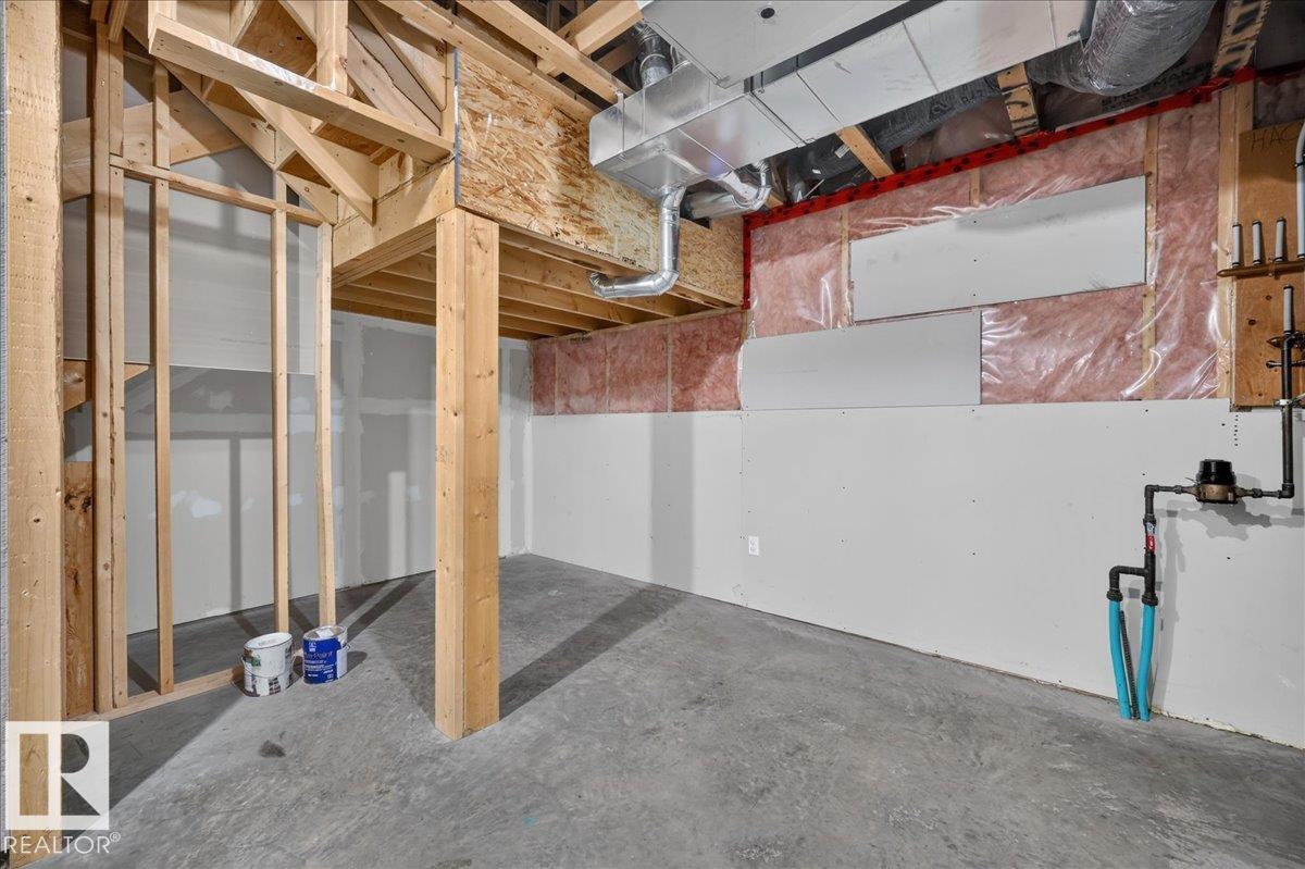#61 1804 70 St Sw Property Photo 35