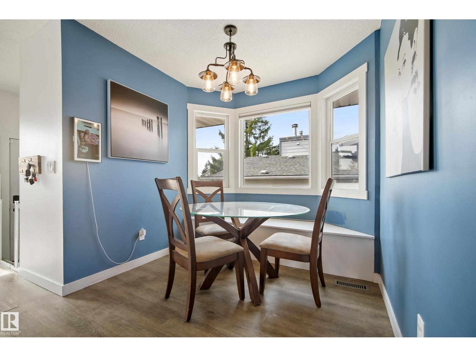 18024 73 Av Nw Property Photo 9