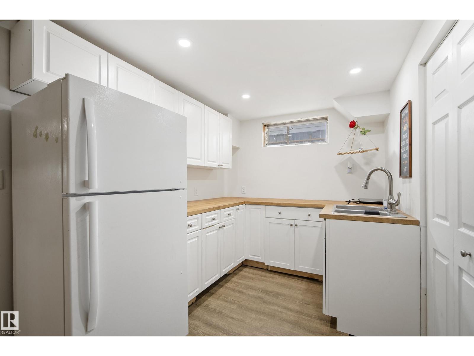 18024 73 Av Nw Property Photo 19
