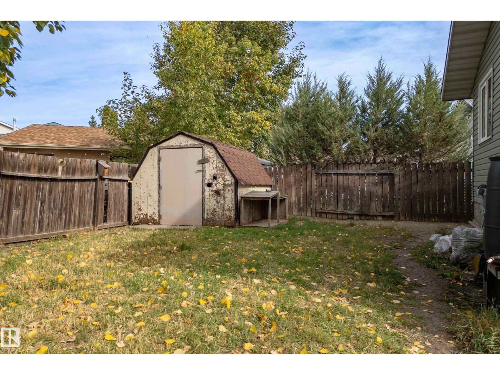 18024 73 Av Nw Property Photo 31