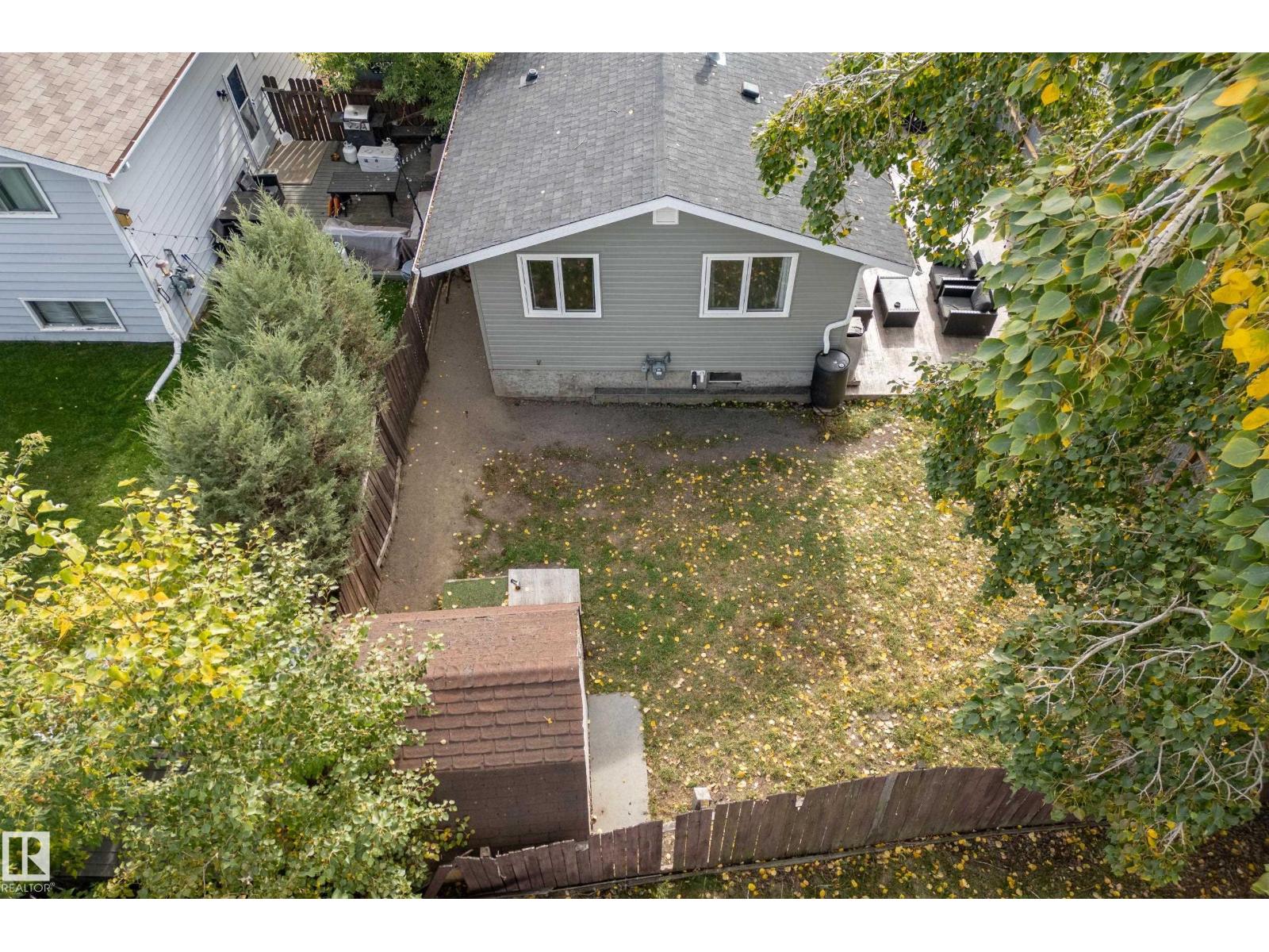 18024 73 Av Nw Property Photo 33
