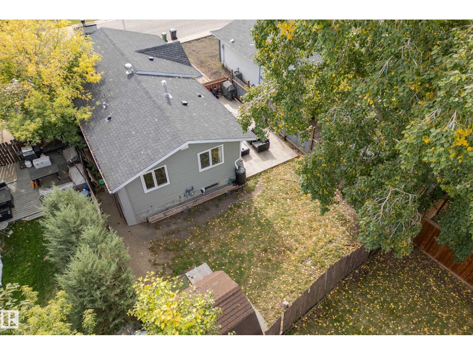 18024 73 Av Nw Property Photo 34