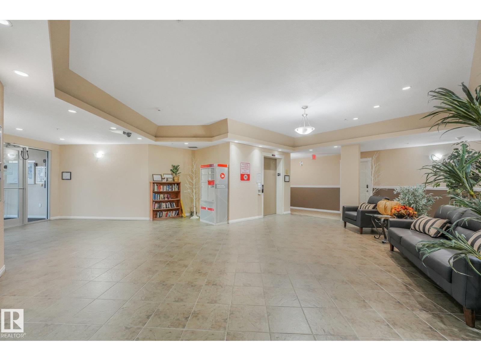 #408 4310 33 St Property Photo 7