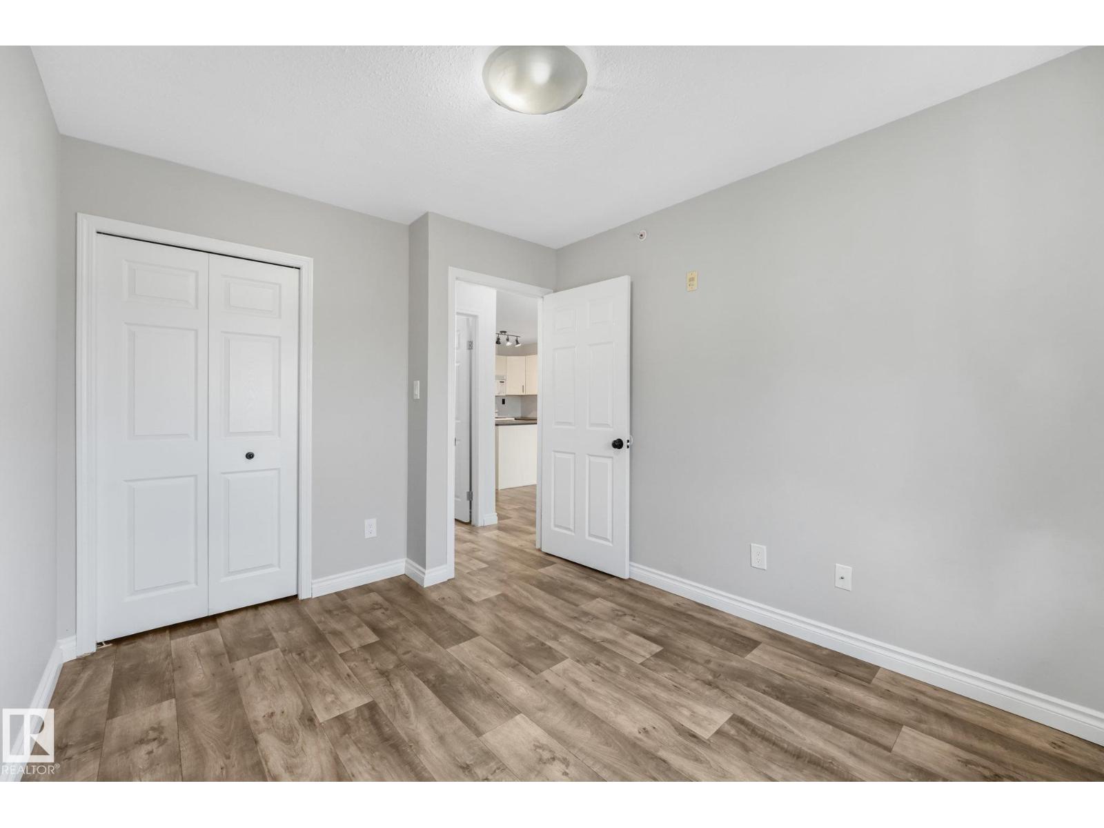 #408 4310 33 St Property Photo 28