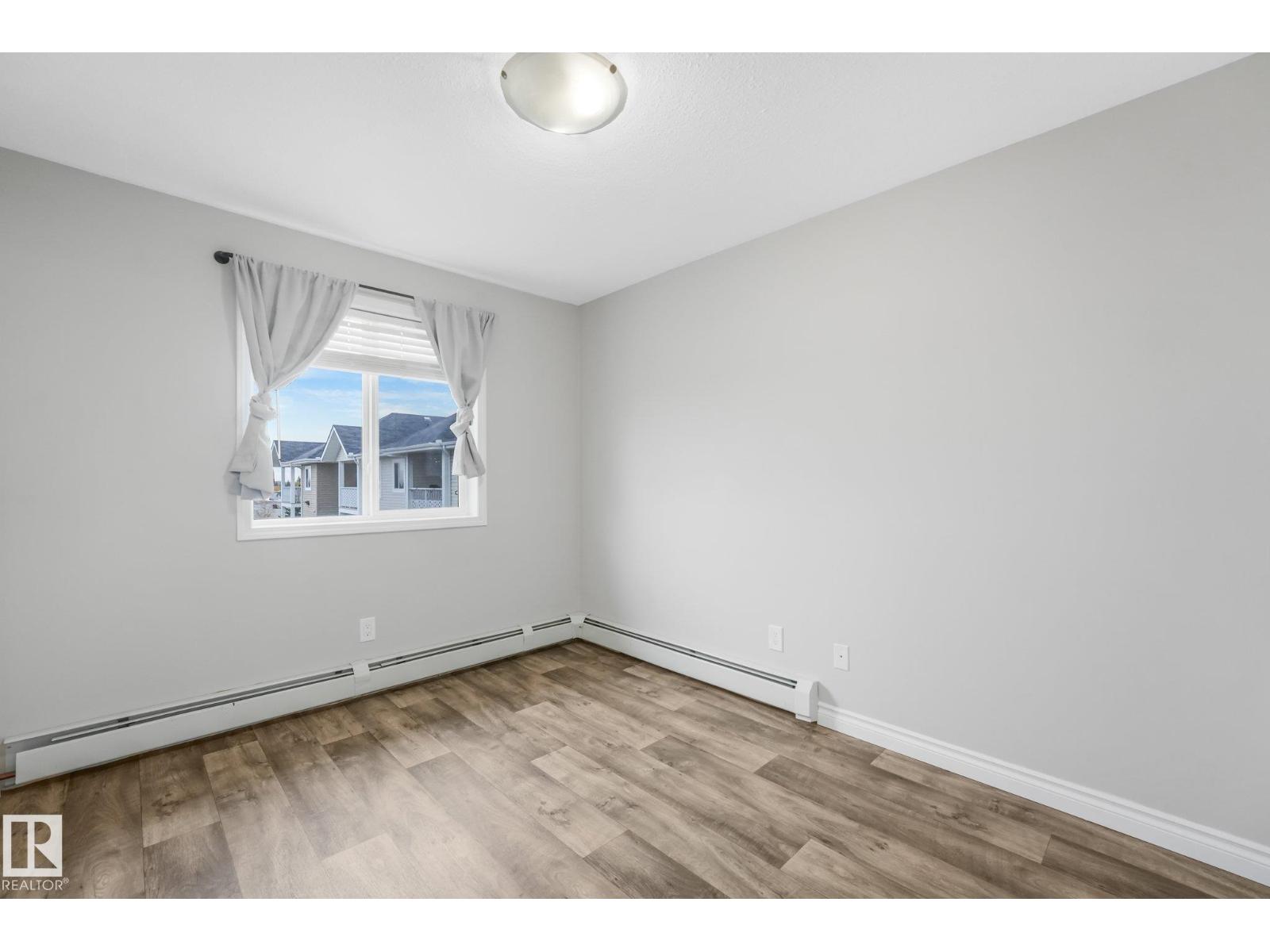 #408 4310 33 St Property Photo 29