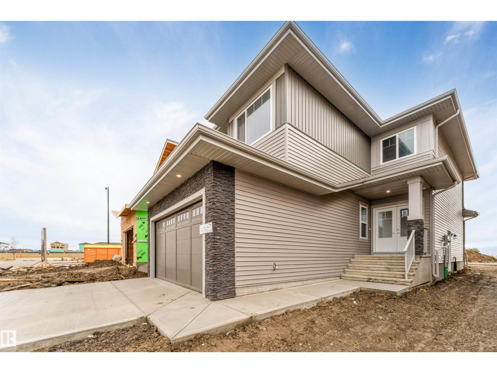 3803 38 Av Property Photo 4