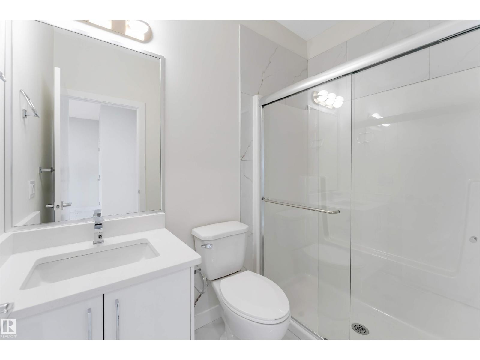 3803 38 Av Property Photo 15