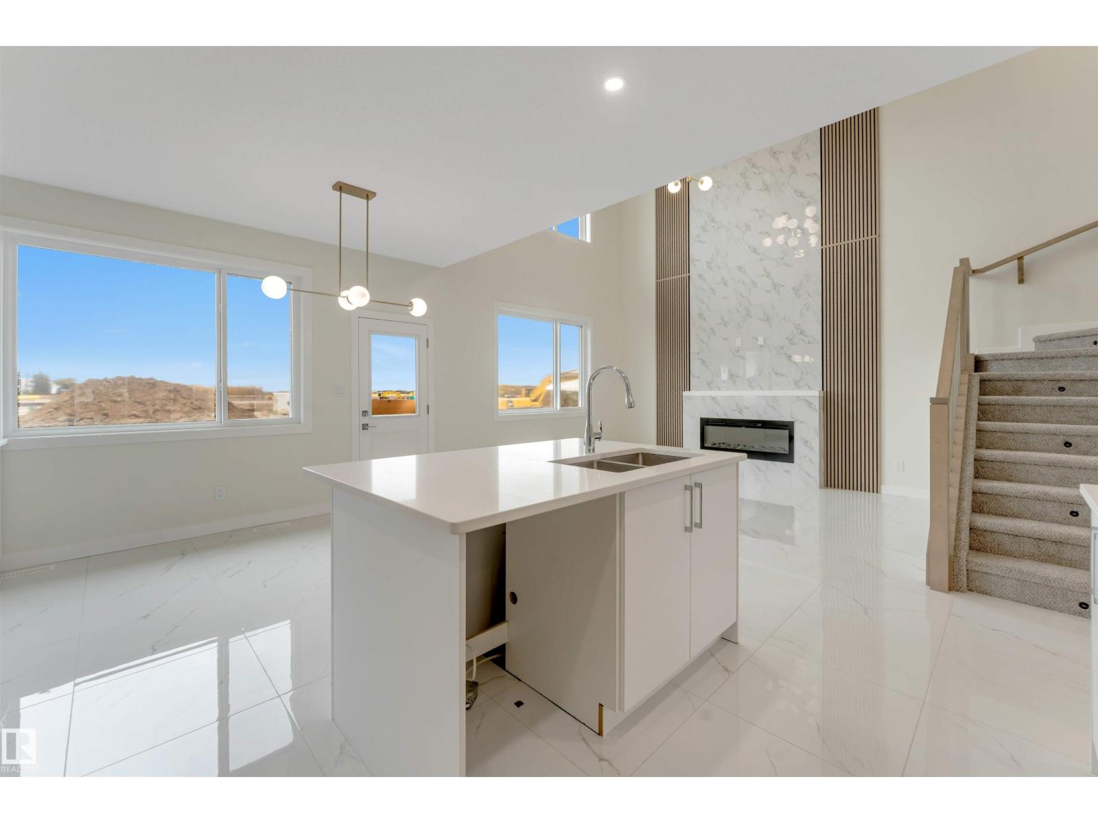 3803 38 Av Property Photo 22