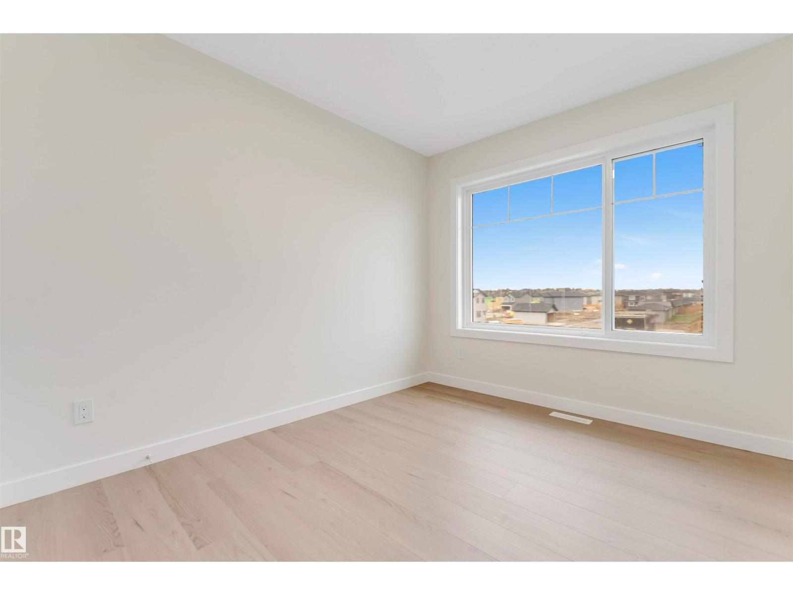 3803 38 Av Property Photo 37