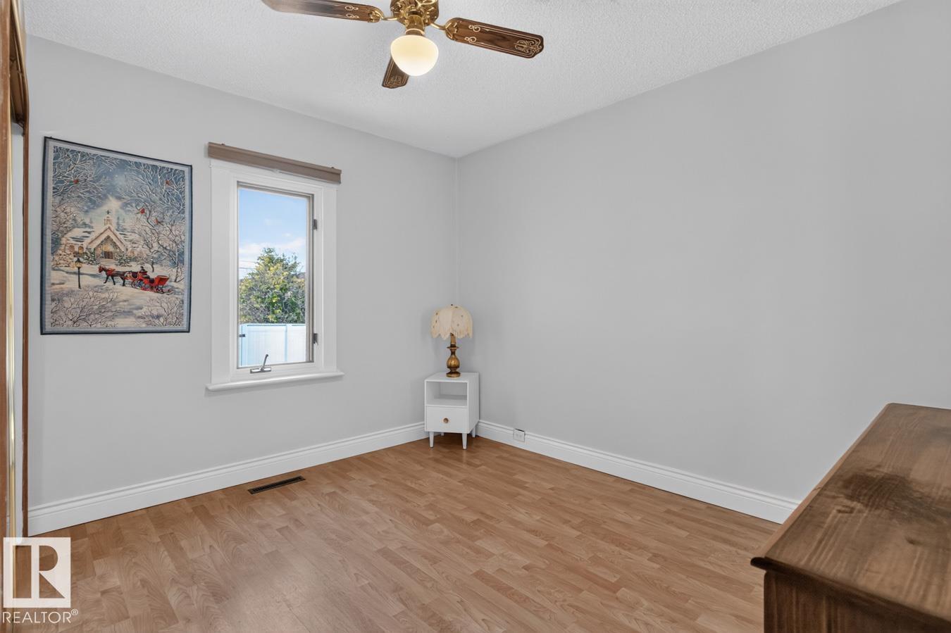 6 Mont Clare Pl Property Photo 17