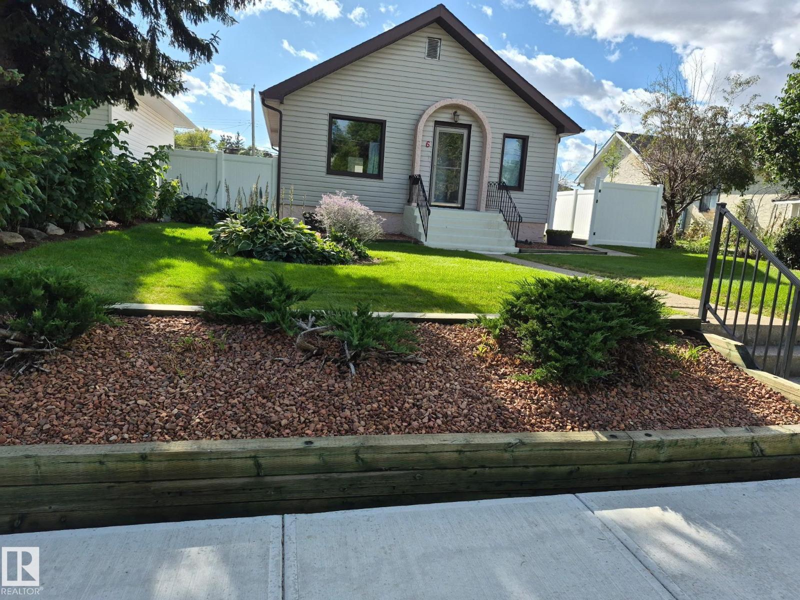 6 Mont Clare Pl Property Photo 46