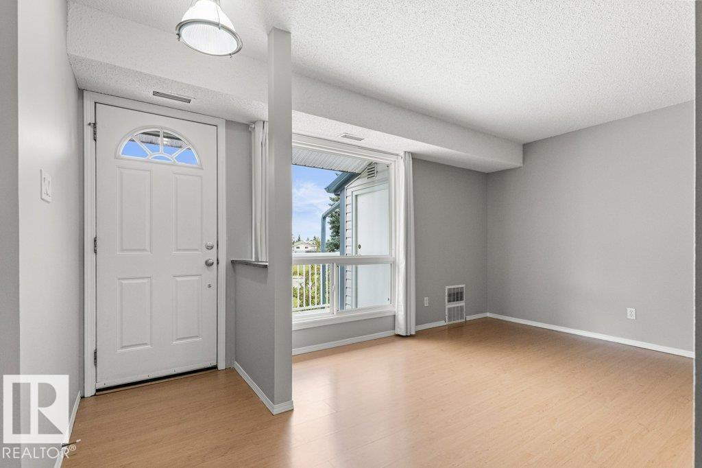 #4 14620 26 St Nw Property Photo 8