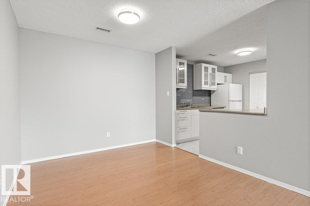 #4 14620 26 St Nw Property Photo 19