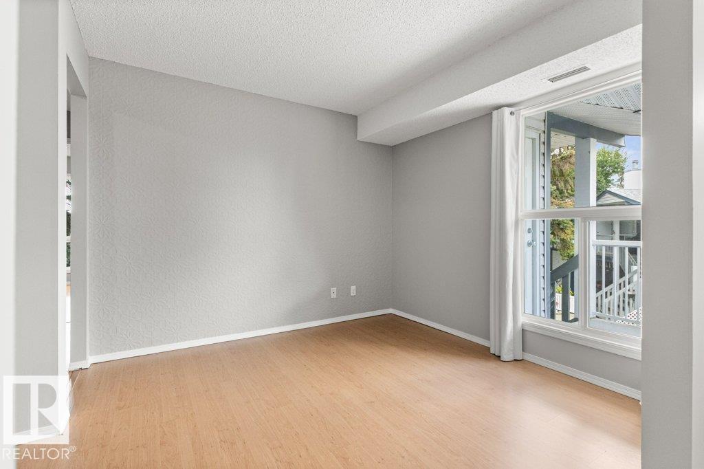 #4 14620 26 St Nw Property Photo 36