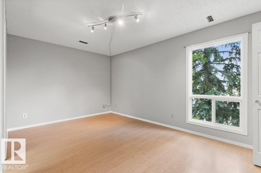 #4 14620 26 St Nw Property Photo 42