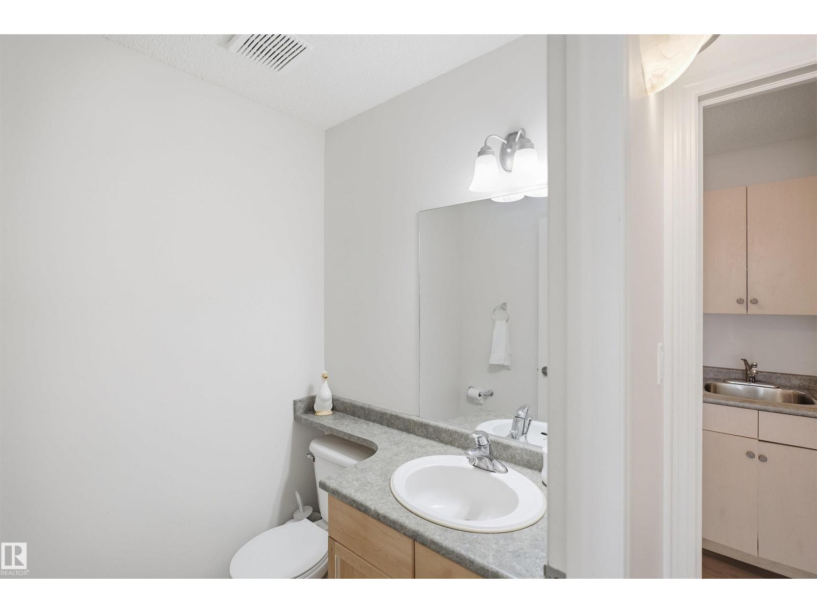 4615 17 St Sw Property Photo 8