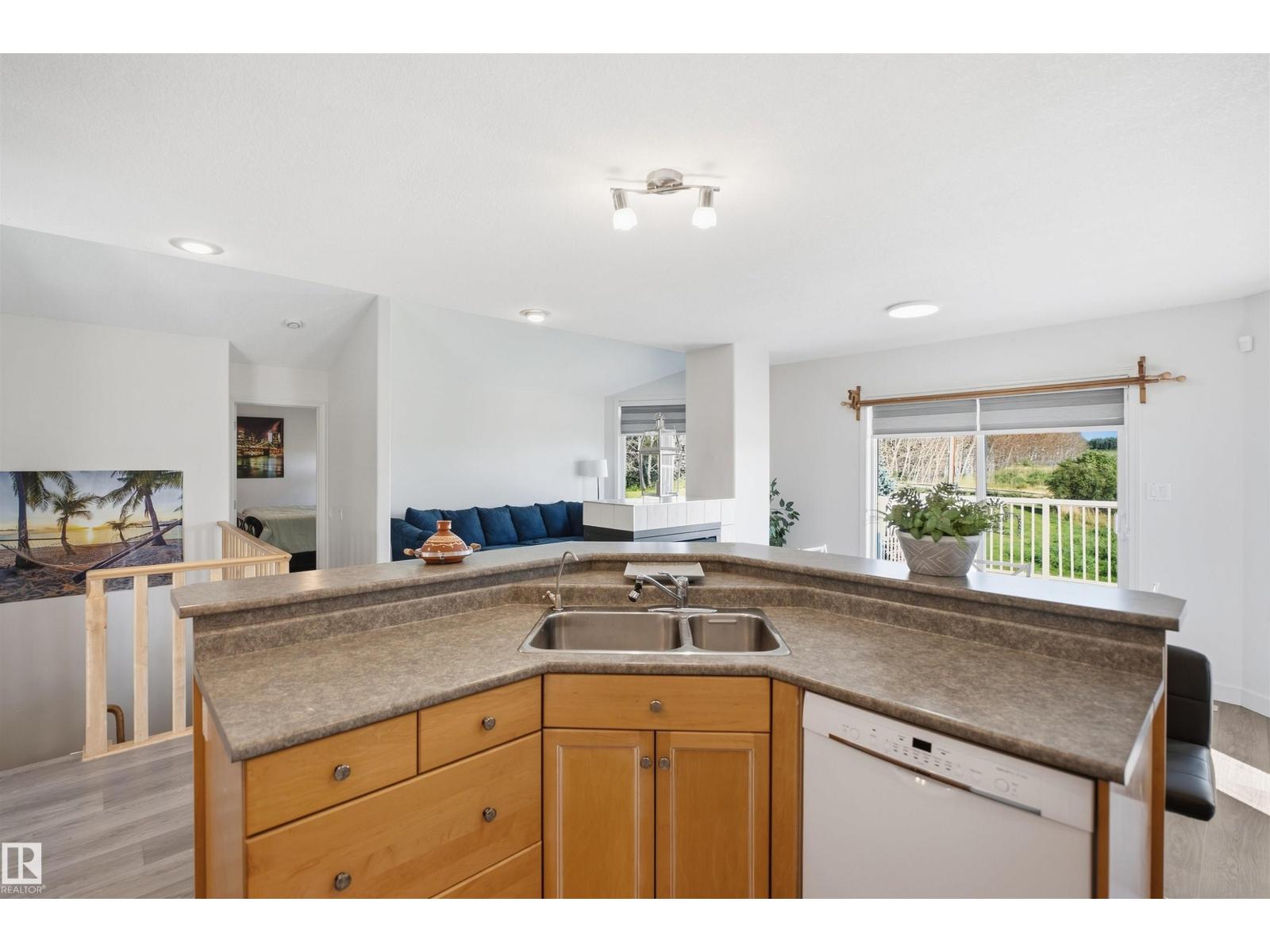 4615 17 St Sw Property Photo 17