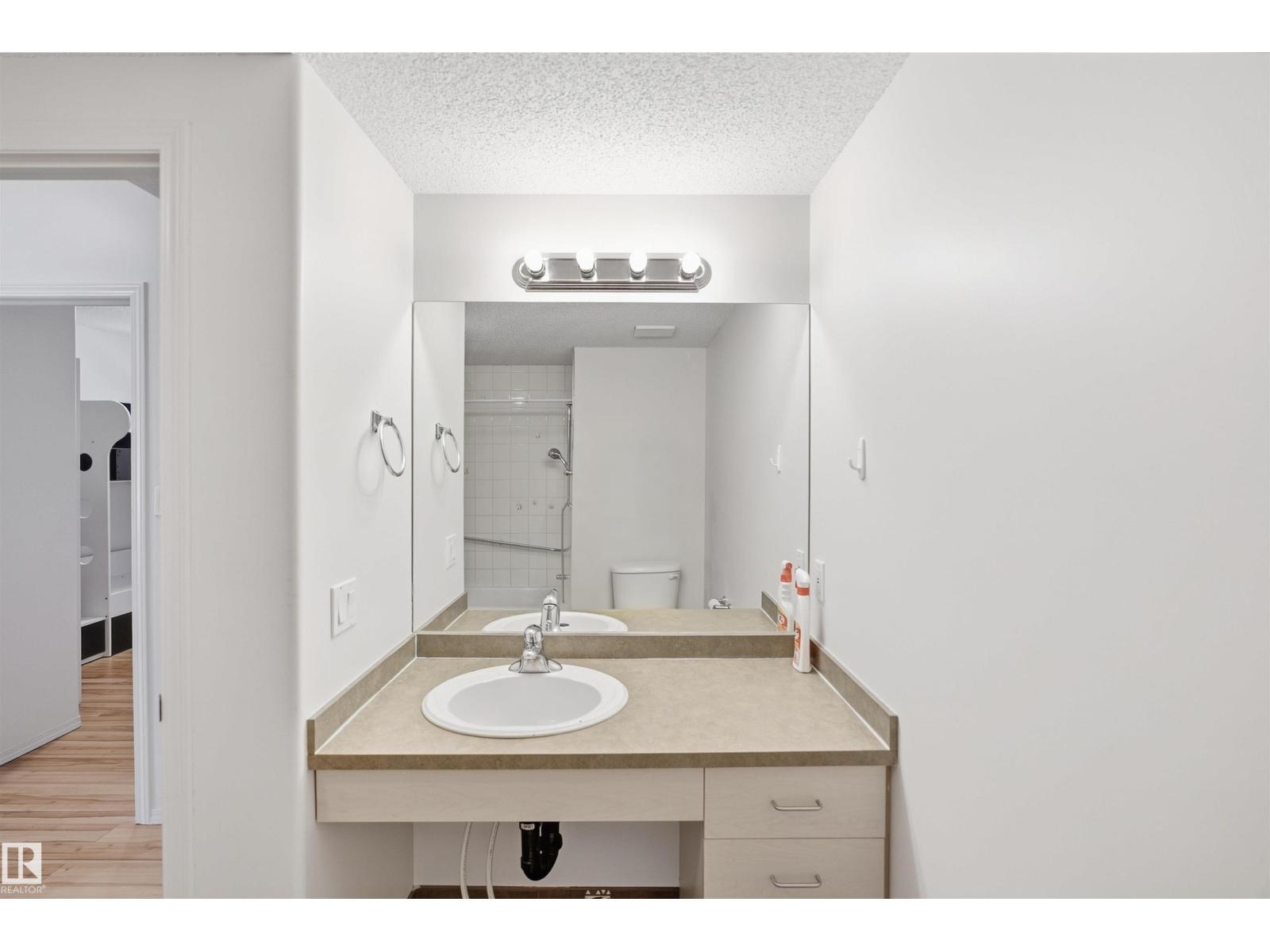 4615 17 St Sw Property Photo 38