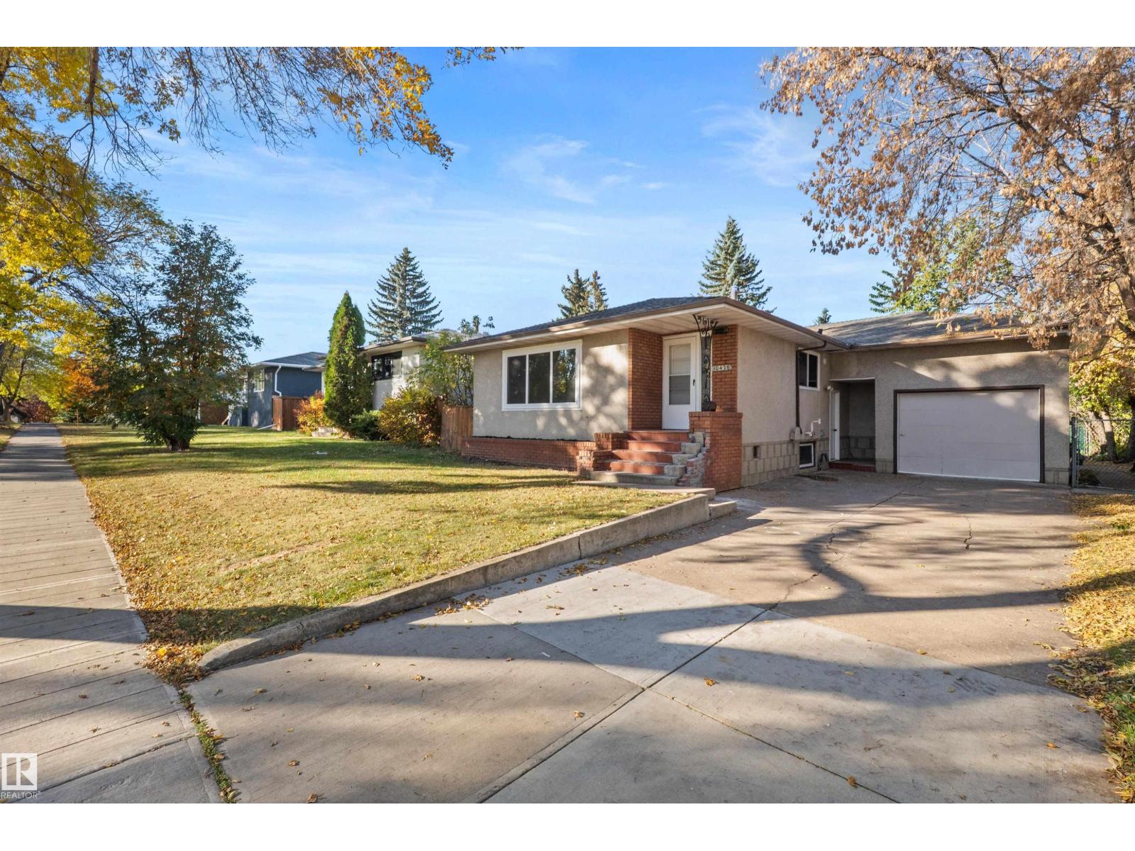 10428 64 Av Nw Nw Property Photo 1