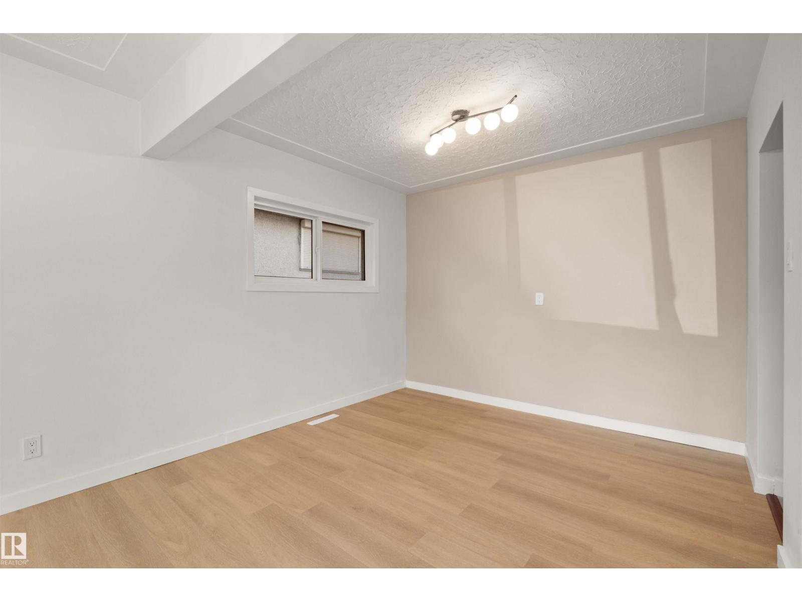 10428 64 Av Nw Nw Property Photo 8