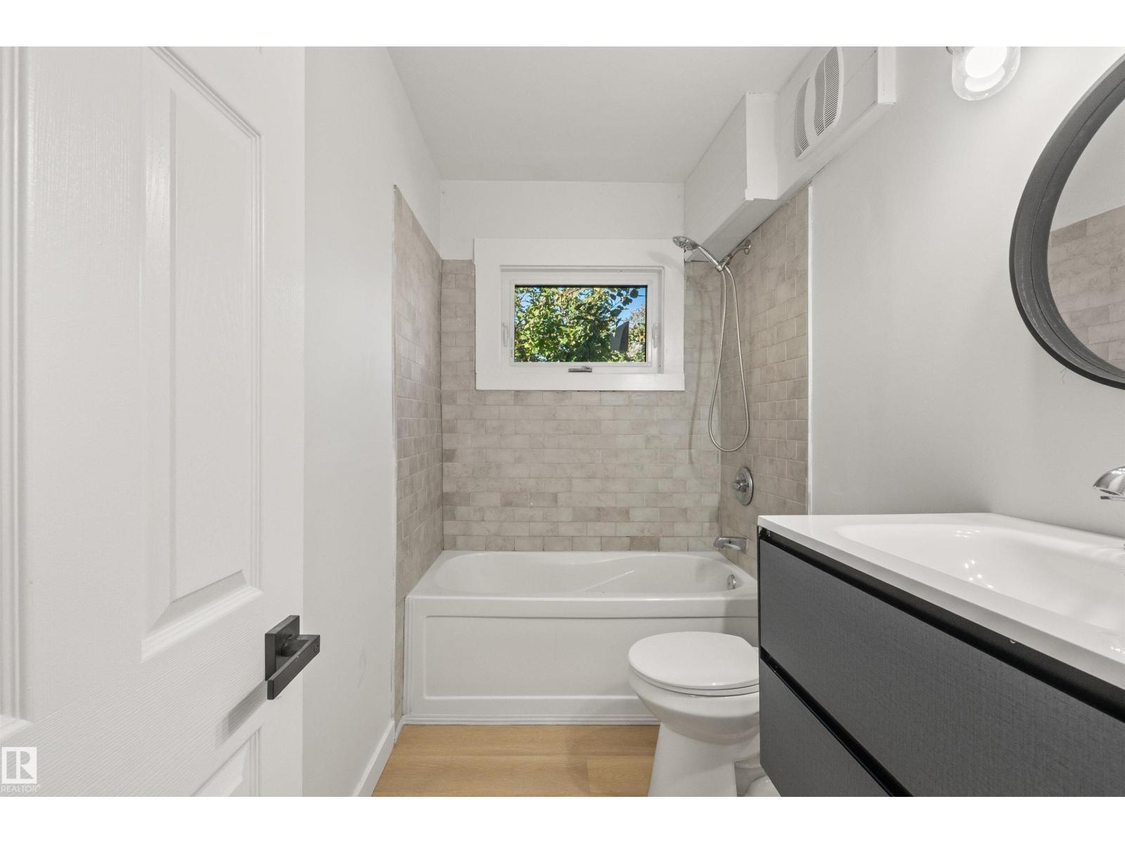 10428 64 Av Nw Nw Property Photo 25