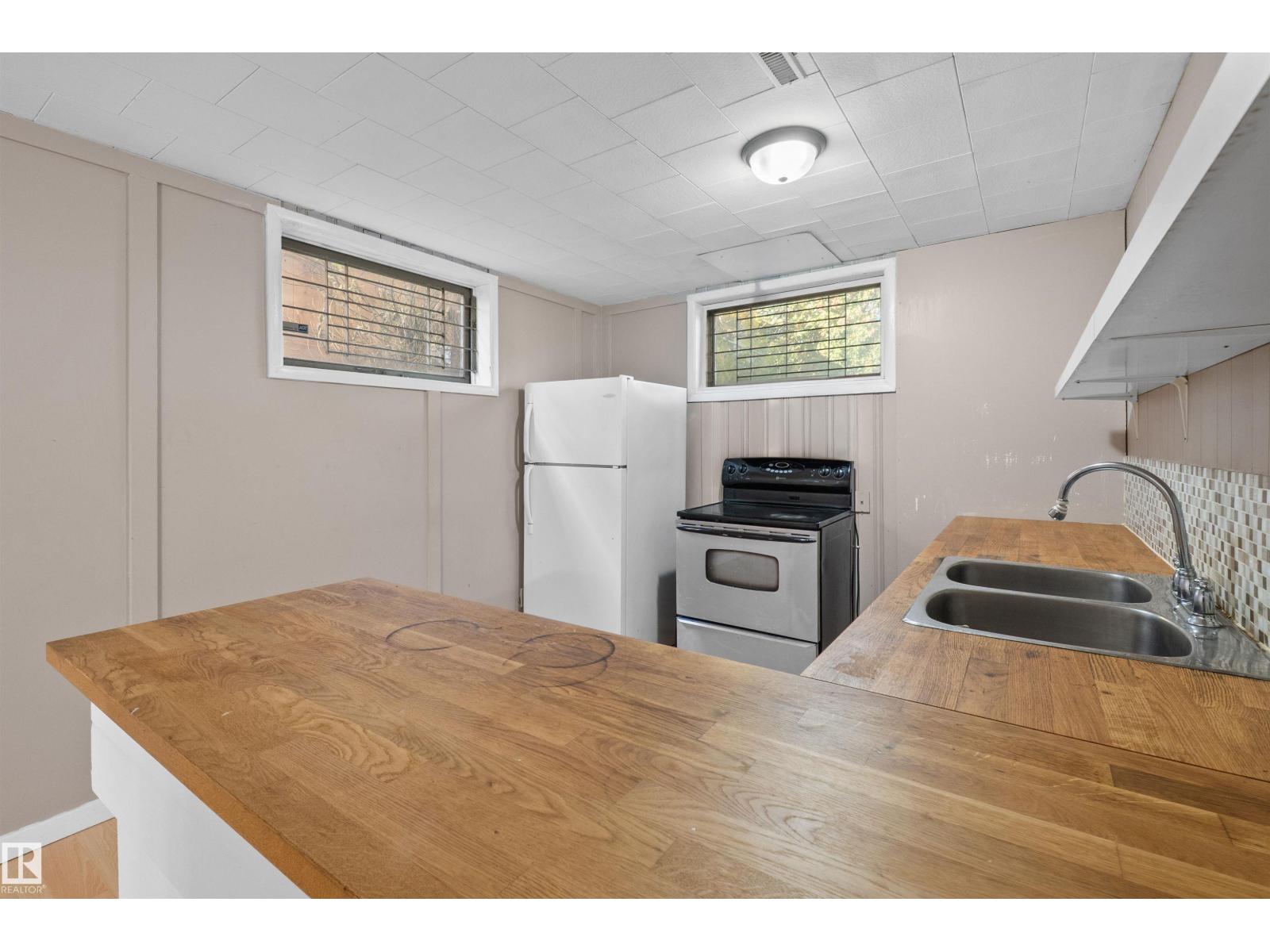 10428 64 Av Nw Nw Property Photo 27