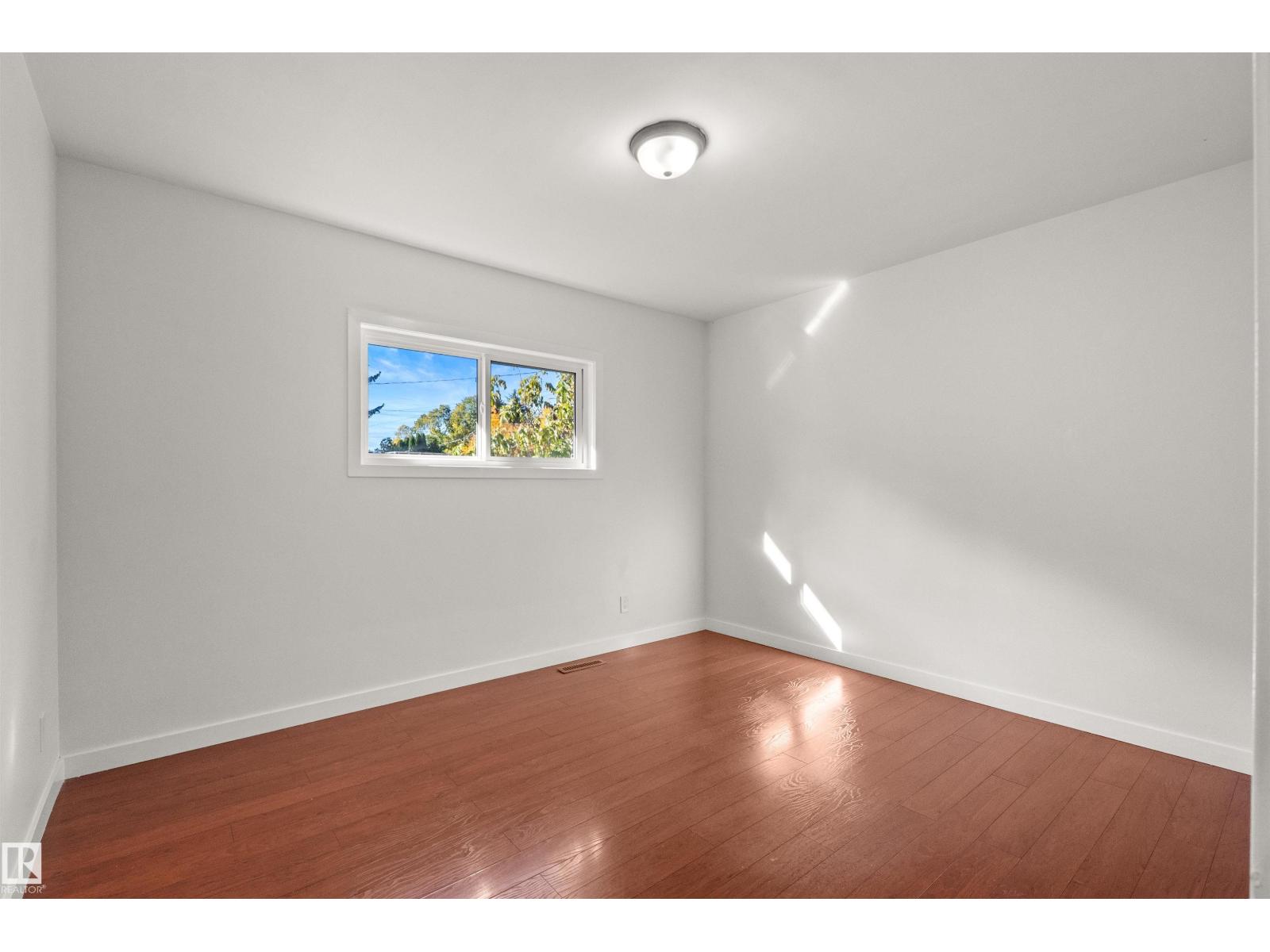 10428 64 Av Nw Nw Property Photo 28