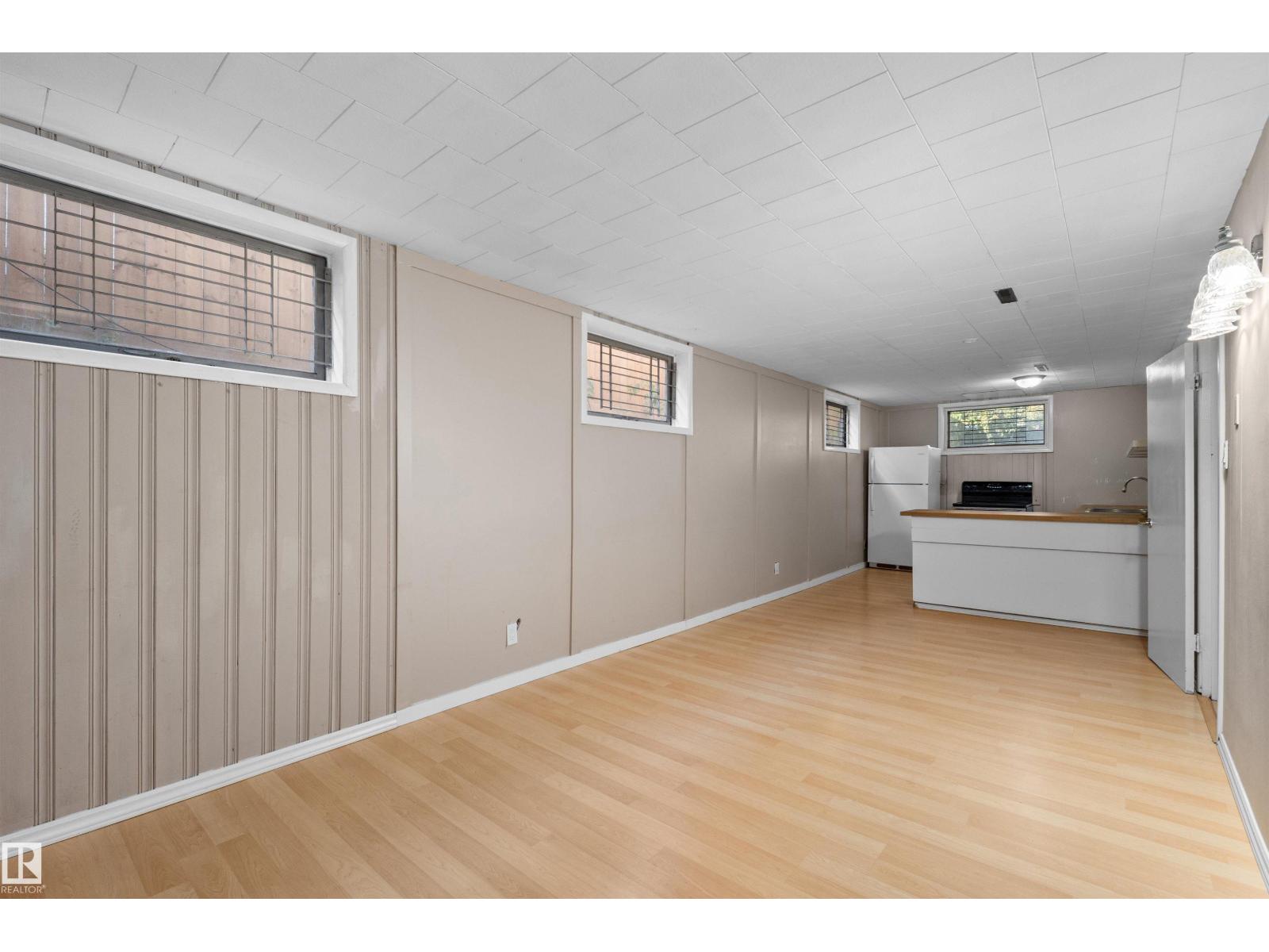 10428 64 Av Nw Nw Property Photo 42