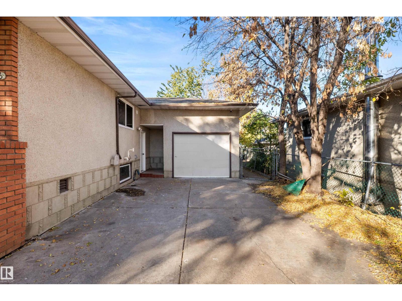 10428 64 Av Nw Nw Property Photo 54