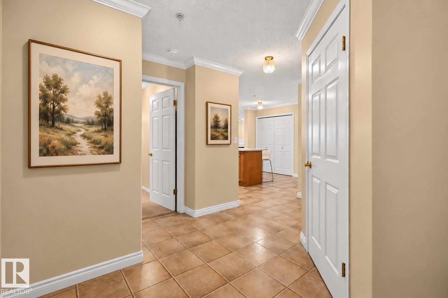 #207 5116 49 Av Property Photo 7
