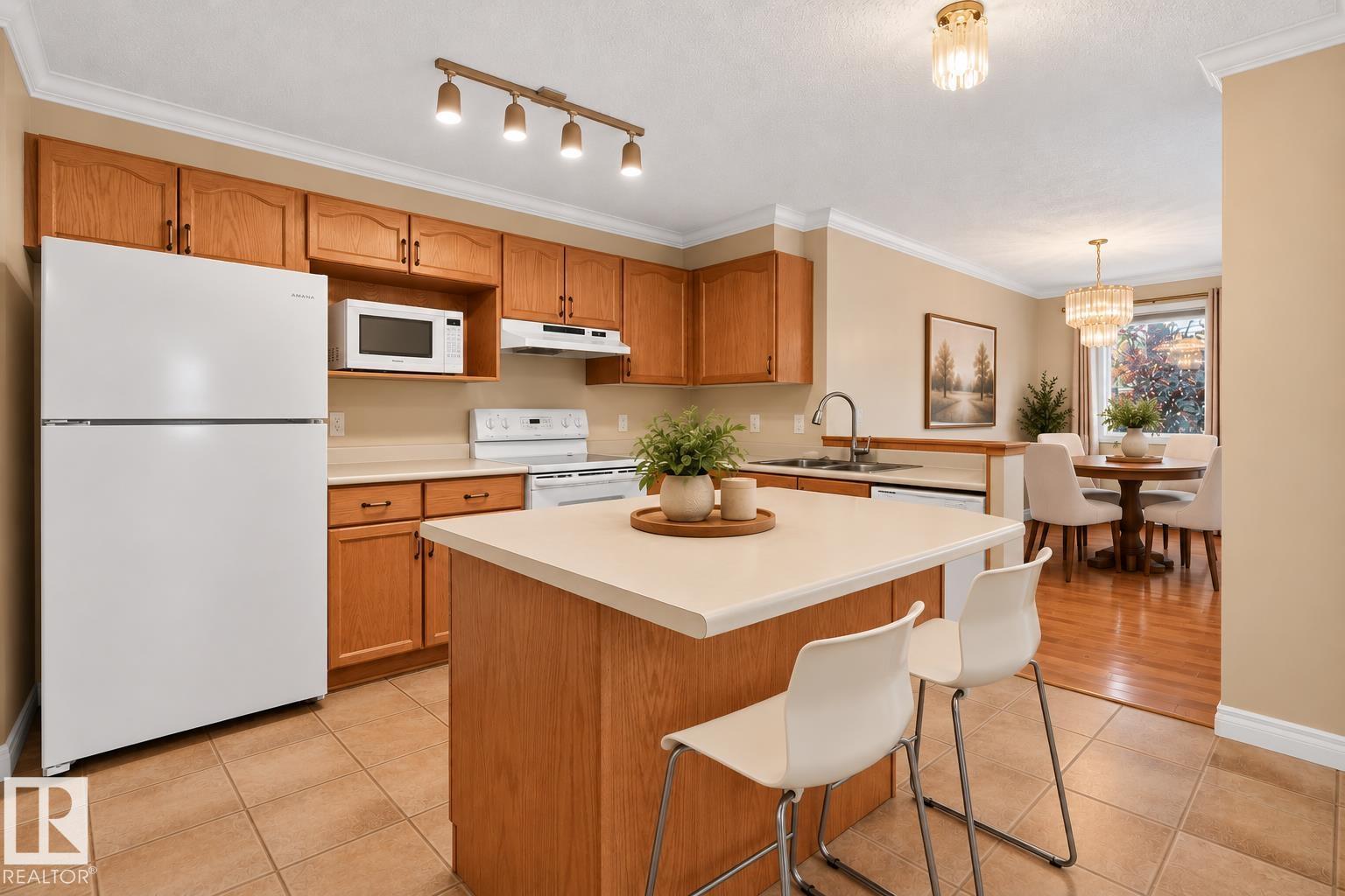 #207 5116 49 Av Property Photo 11