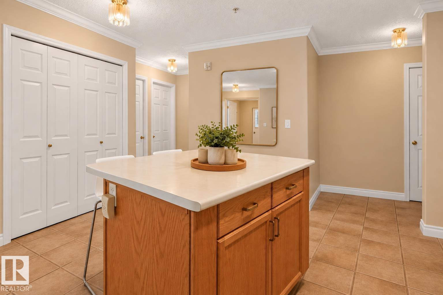 #207 5116 49 Av Property Photo 12