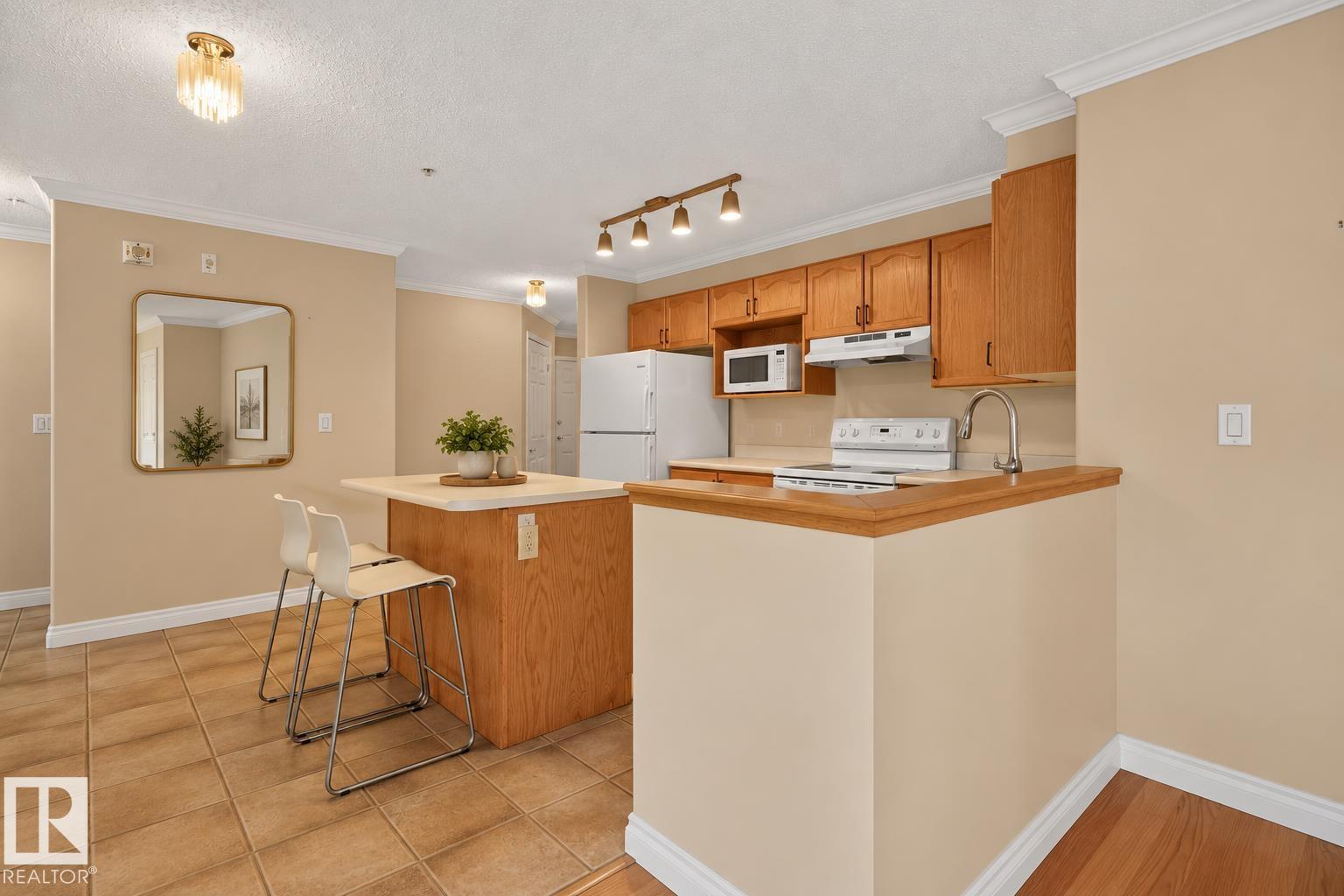 #207 5116 49 Av Property Photo 13