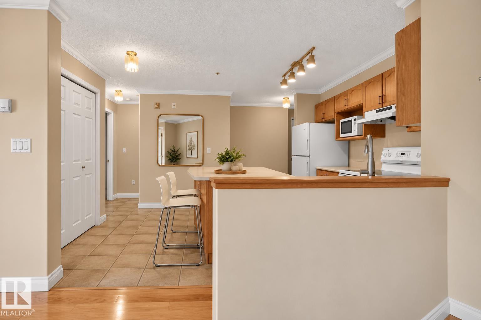 #207 5116 49 Av Property Photo 14