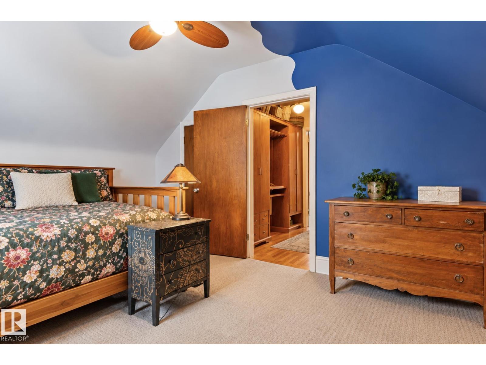7703 77 Av Nw Property Photo 19