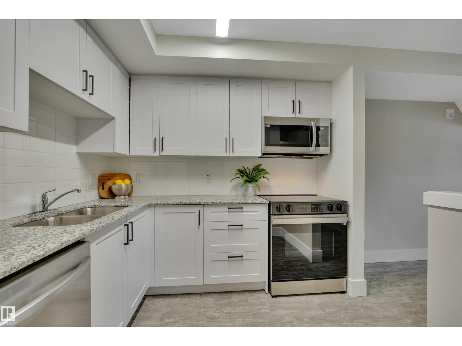 #310 9504 182 ST NW Property Photo 1