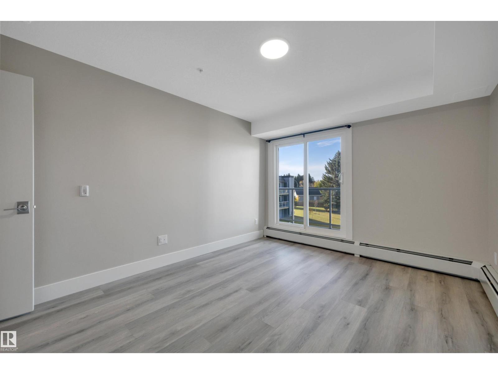 #310 9504 182 St Nw Property Photo 18