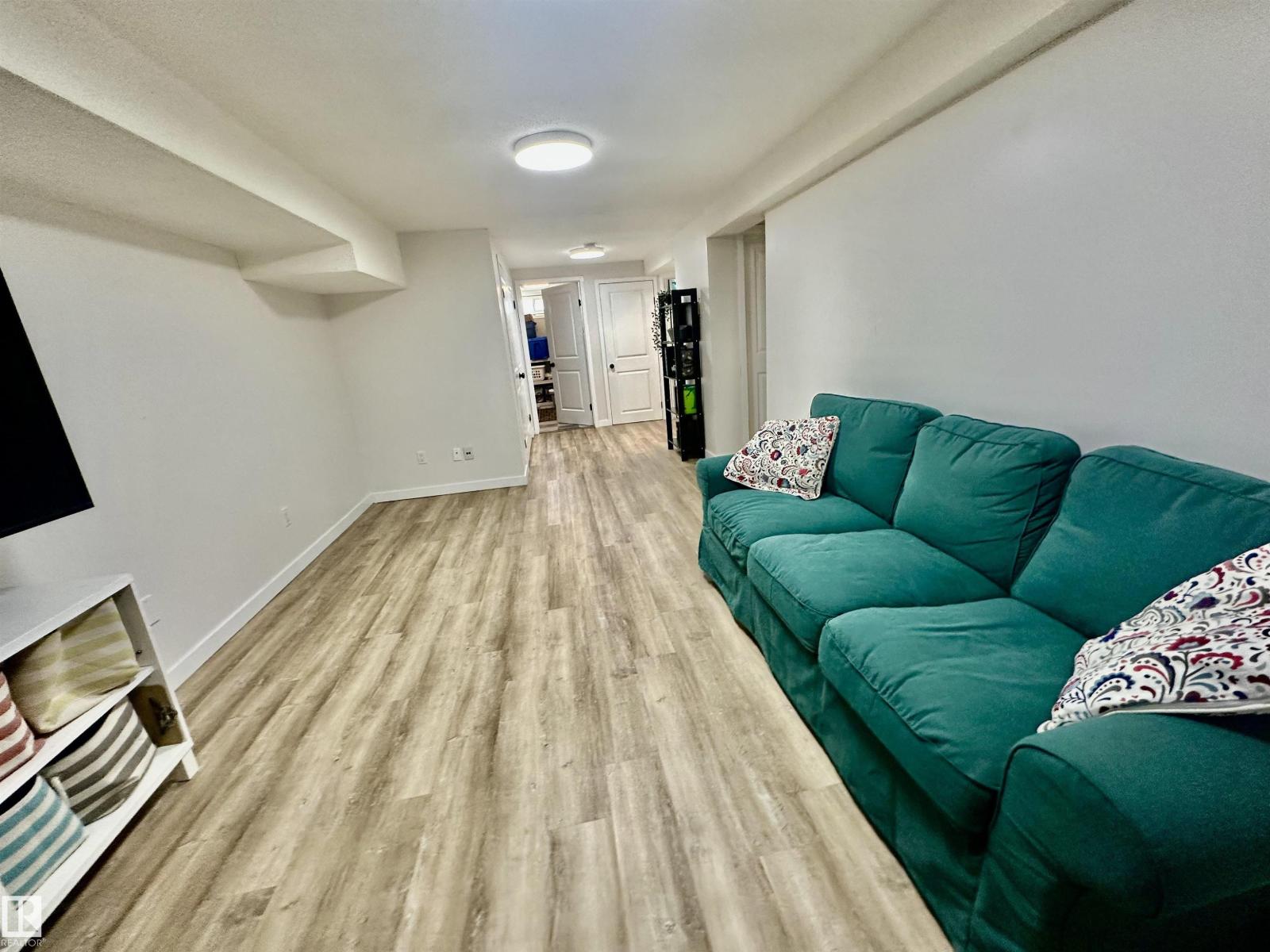 4723 105 St Nw Property Photo 33