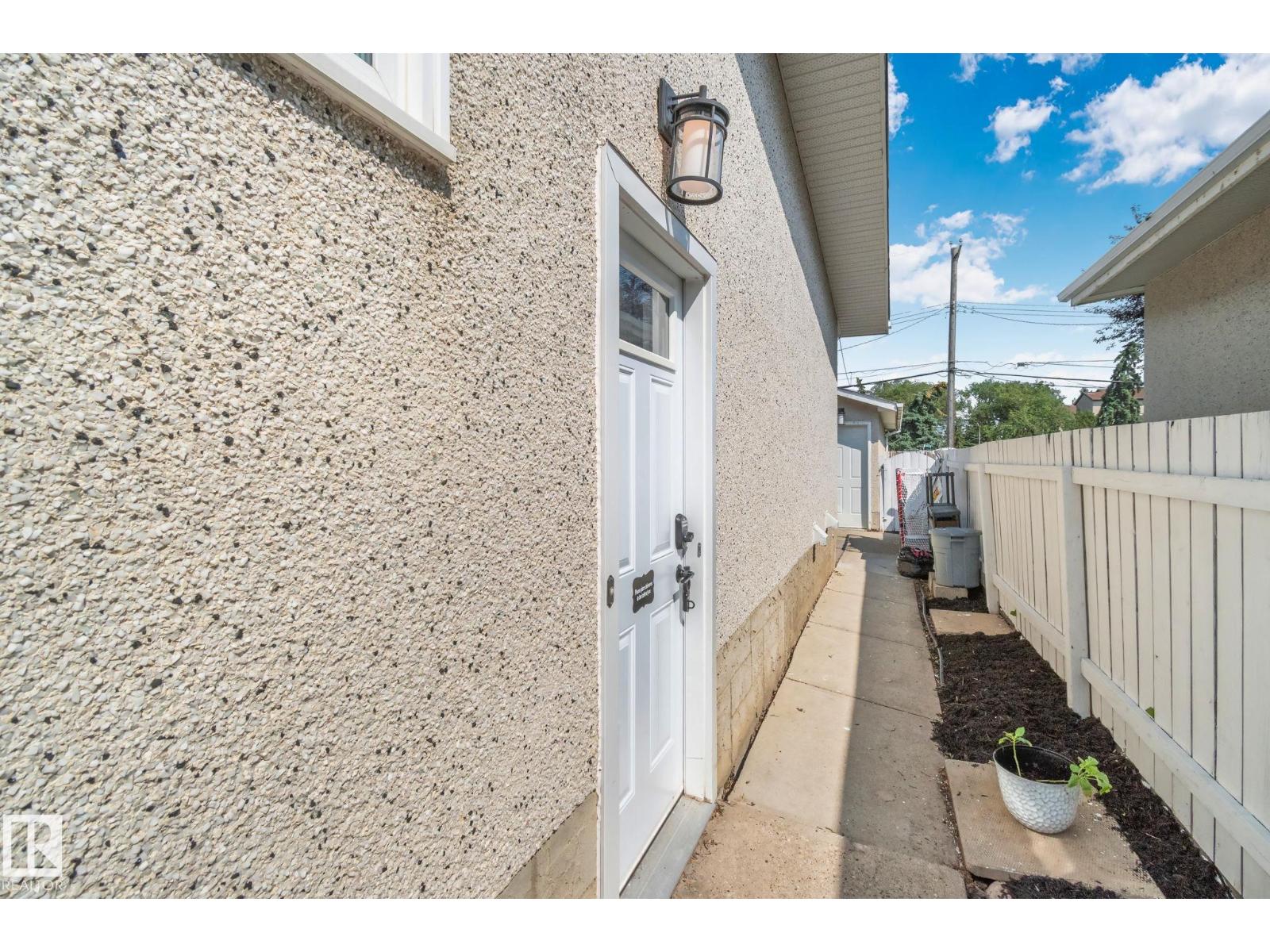 4723 105 St Nw Property Photo 49